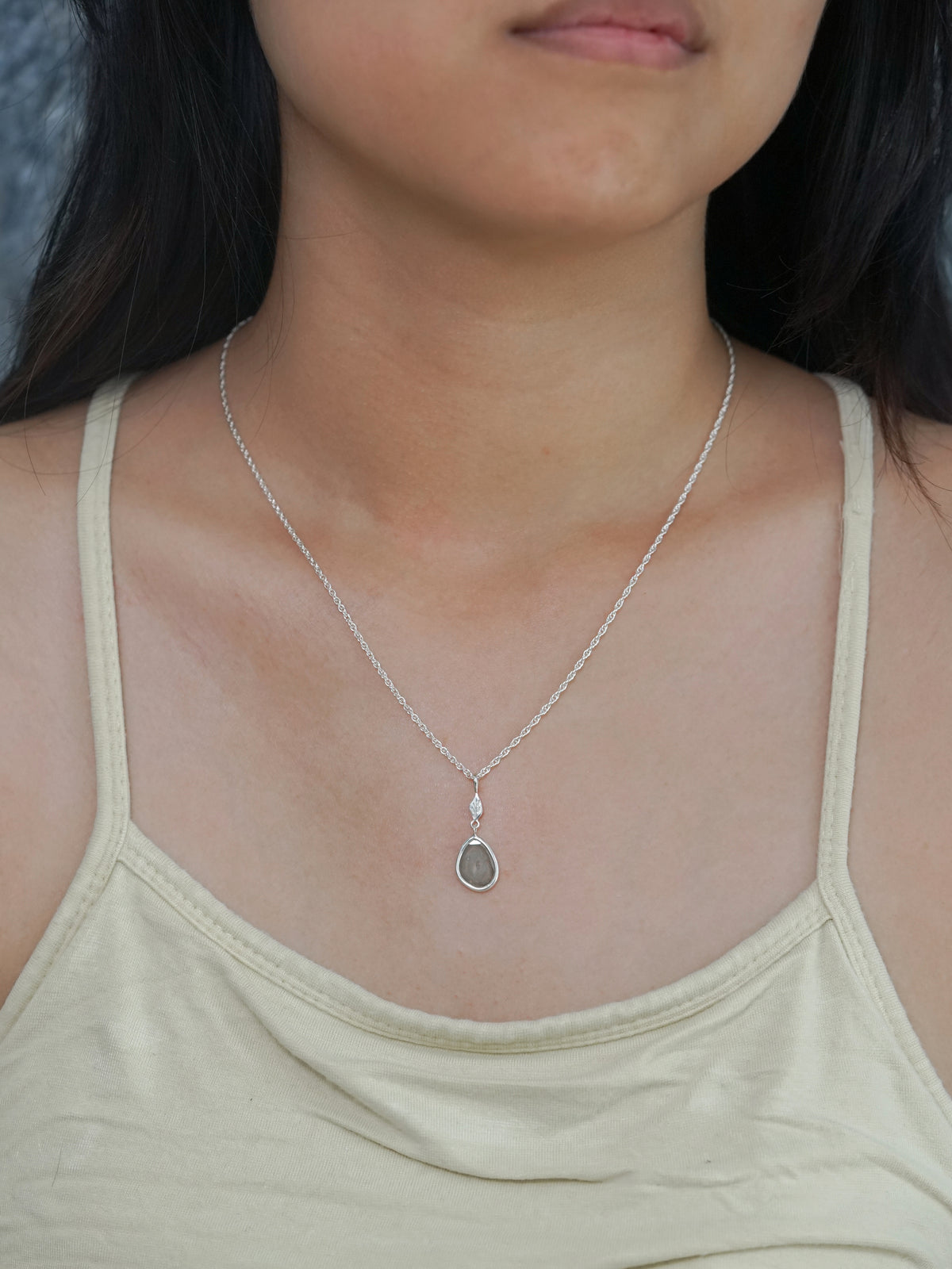 Wear Leaf Diamond Slice Necklace