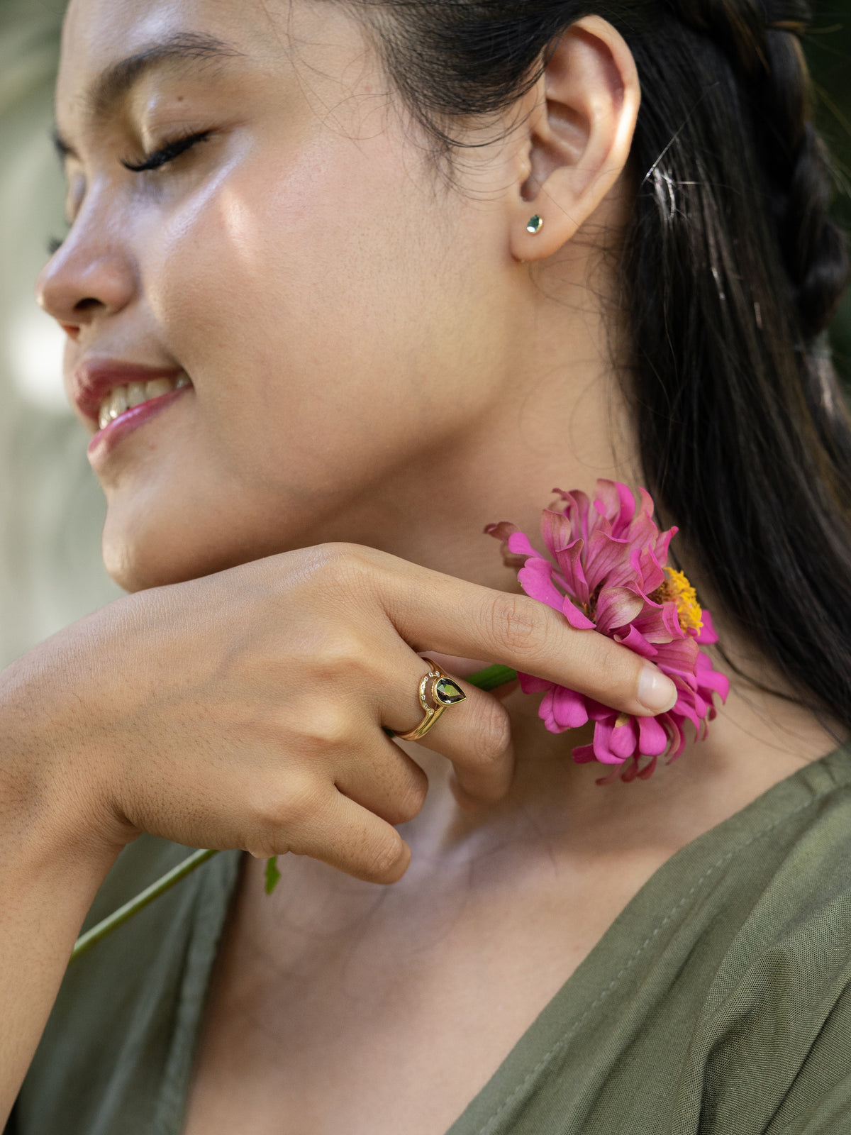 Pear Sapphire Ring Set in Ethical Gold - Gardens of the Sun | Ethical Jewelry