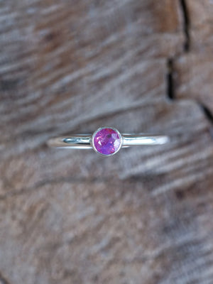 Round Pink Sapphire Ring - size 7.5