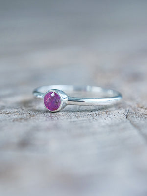 Round Pink Sapphire Ring - size 7.5
