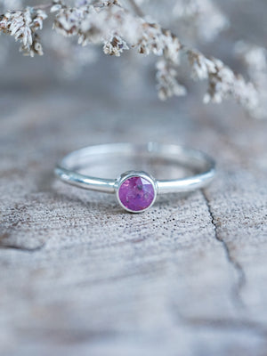 Round Pink Sapphire Ring - size 7.5