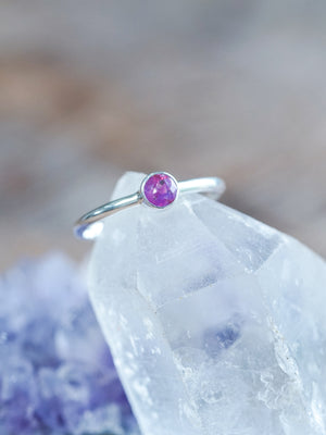 Round Pink Sapphire Ring - size 7.5