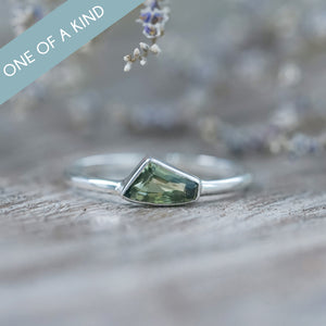 Geometric Green Sapphire Ring