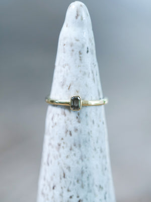 Baguette Green Diamond Ring in Ethical Gold - Gardens of the Sun | Ethical Jewelry