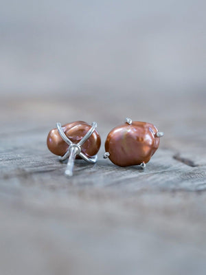 Freshwater Pearl Stud Earrings in Silver