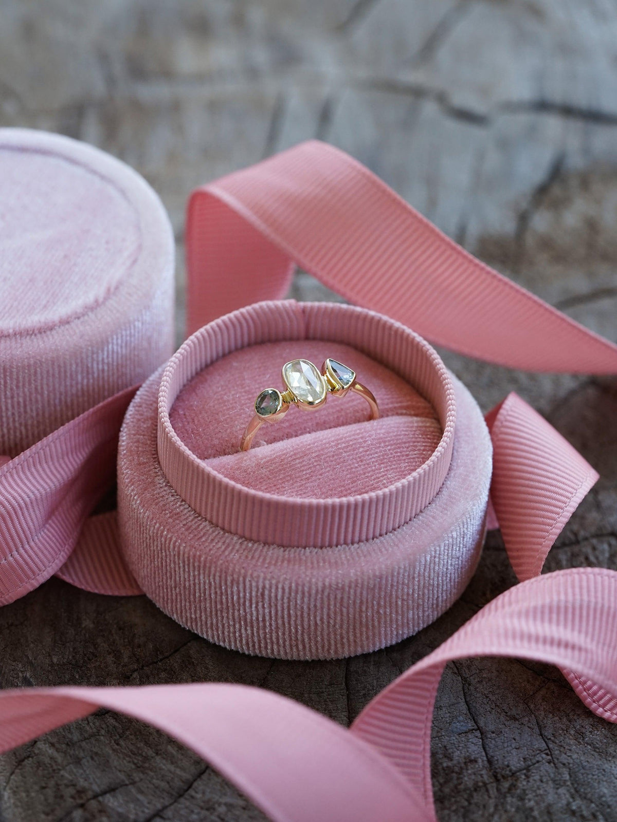 Velvet Pink Round Ring hot Box with Bow Engagement Ring Box Wedding Ring Box