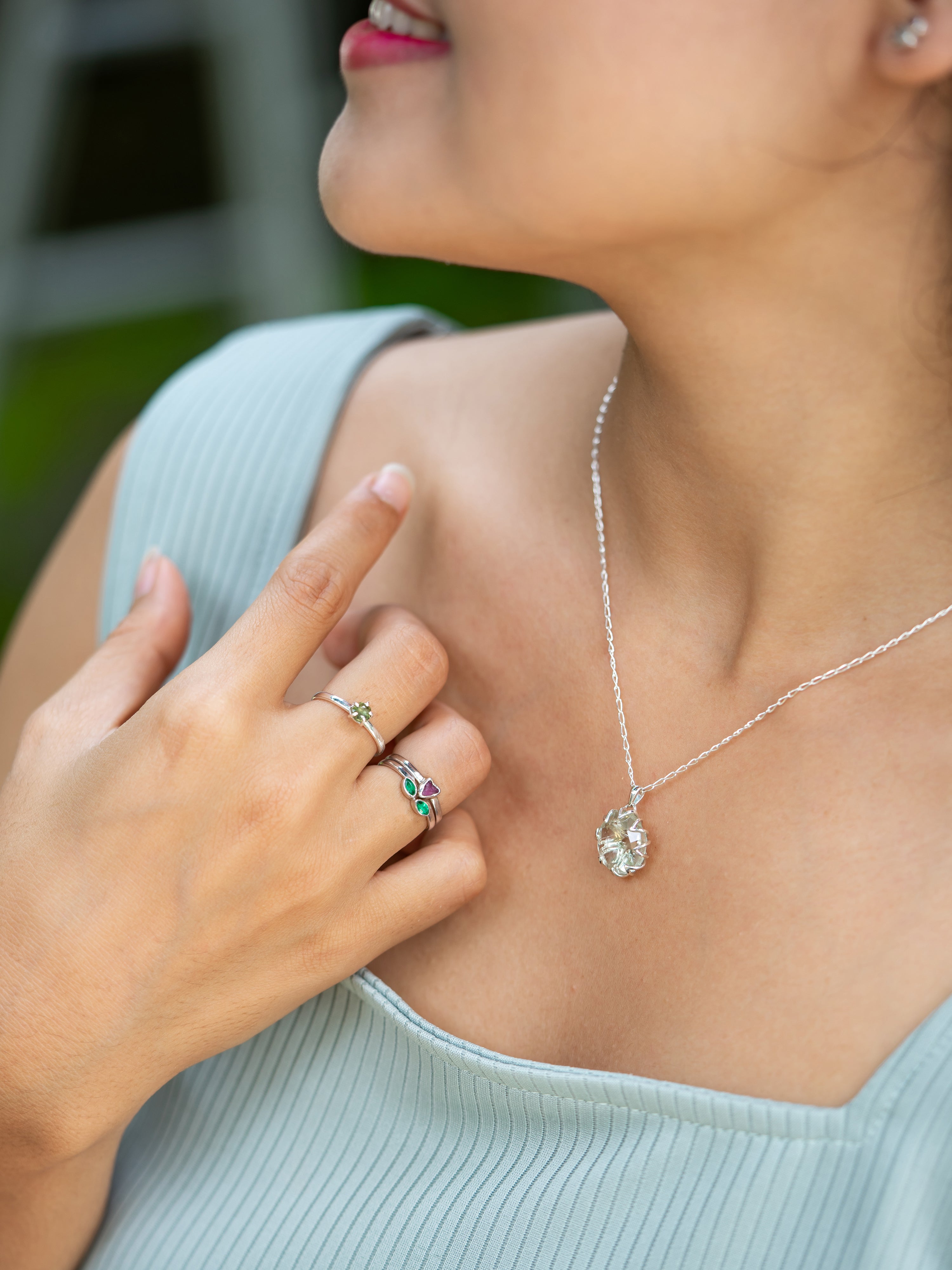 Two-tone Key & Flower Necklace – Nini's Treasures