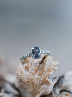 Peppered Spinel Ring in White Gold - Gardens of the Sun | Ethical Jewelry
