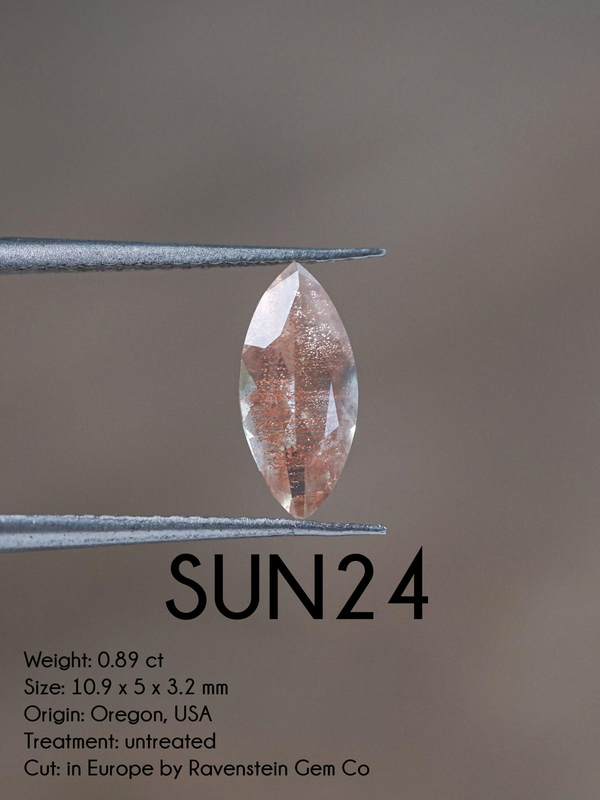 Custom Oregon Sunstone Ring in Gold - Gardens of the Sun | Ethical Jewelry