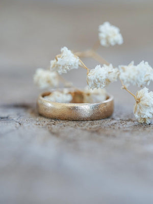 Skinny Ethical gold band wedding ring