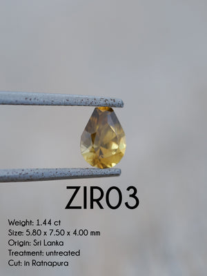 Custom Zircon Ring in Gold