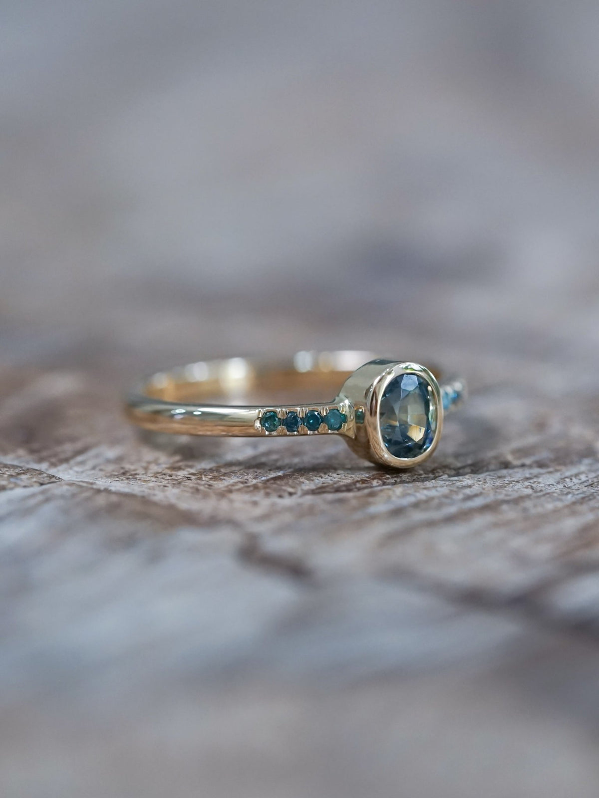 Bicolor Sapphire and Blue Diamond Ring in Ethical Gold - Gardens of the Sun | Ethical Jewelry