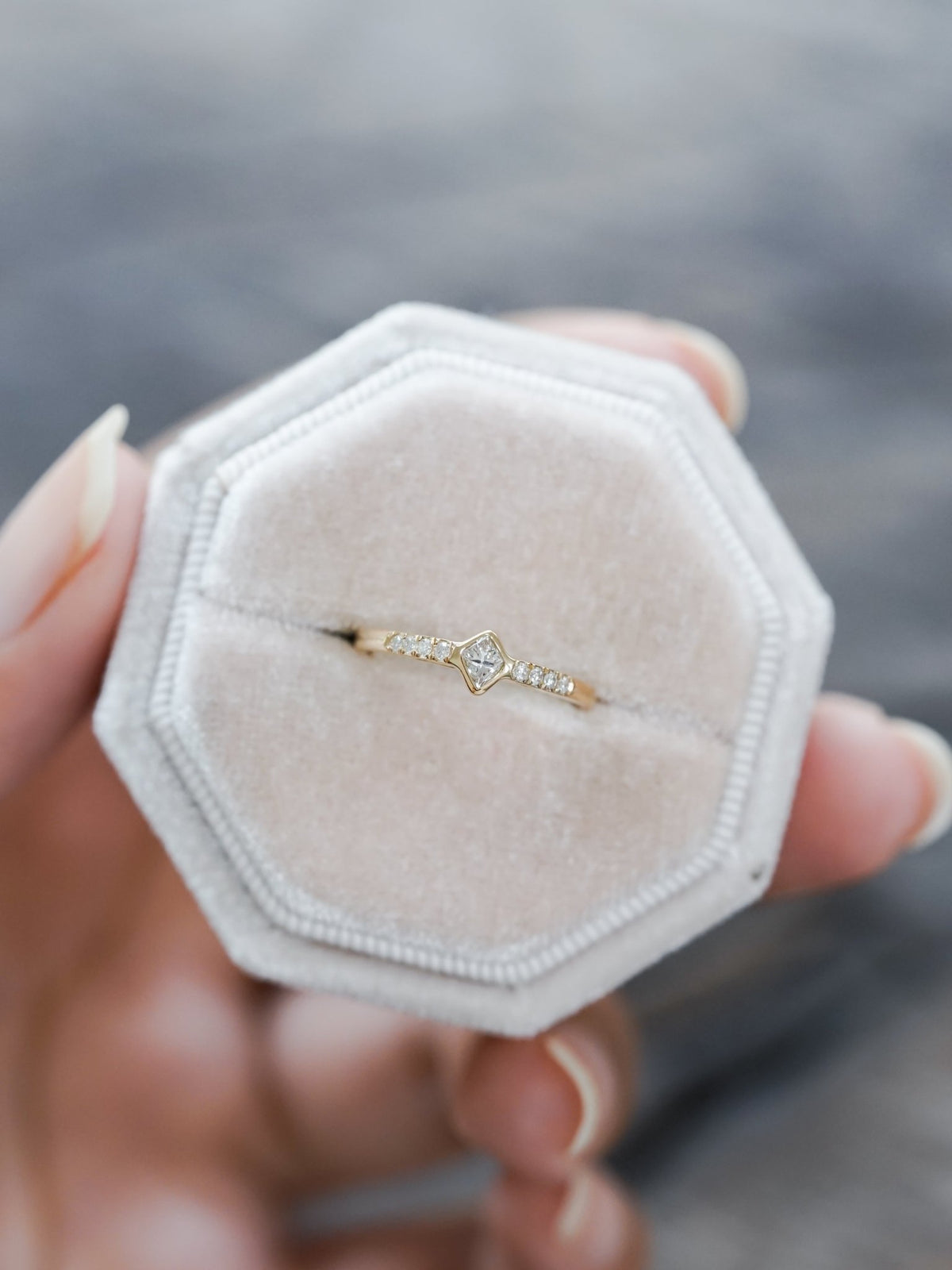 Canadian Kite Diamond Ring in Ethical Gold - Gardens of the Sun | Ethical Jewelry