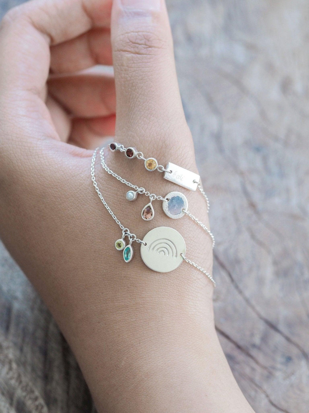 Personnalisation du bracelet avec pierre de naissance