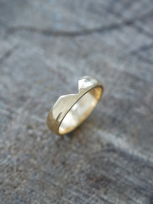 Custom Cut-out Wedding Band in Gold - Gardens of the Sun | Ethical Jewelry