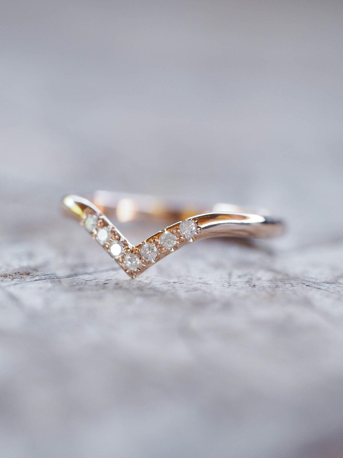 Custom V-shaped Nesting Band in Gold - Gardens of the Sun | Ethical Jewelry