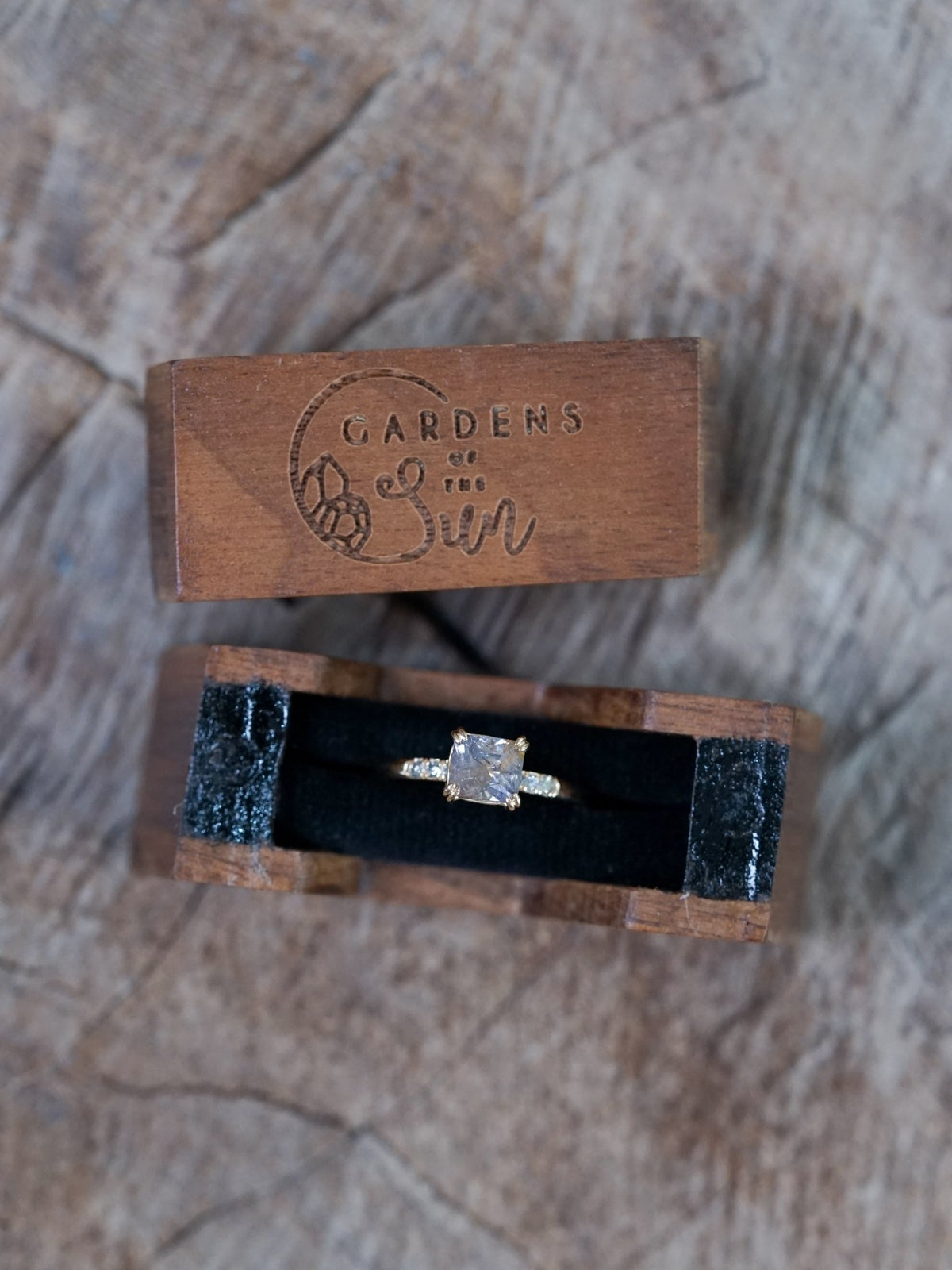 Grey Montana Sapphire and Diamond Ring in Ethical Gold - Gardens of the Sun | Ethical Jewelry