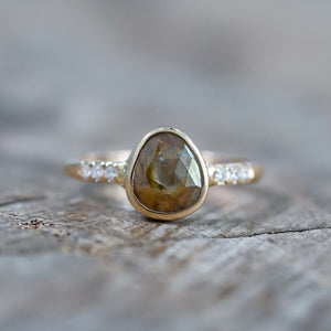 Honey Pear Diamond Ring in Eco Gold - Gardens of the Sun | Ethical Jewelry