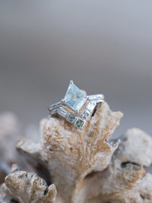 Kite Aquamarine, Spinel and Zircon Ring Set in Ethical White Gold - Gardens of the Sun | Ethical Jewelry