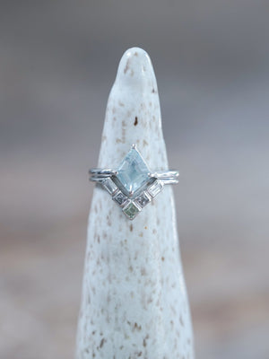 Kite Aquamarine, Spinel and Zircon Ring Set in Ethical White Gold - Gardens of the Sun | Ethical Jewelry