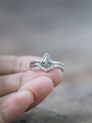 Kite Diamond Ring Set in White Gold - Gardens of the Sun | Ethical Jewelry
