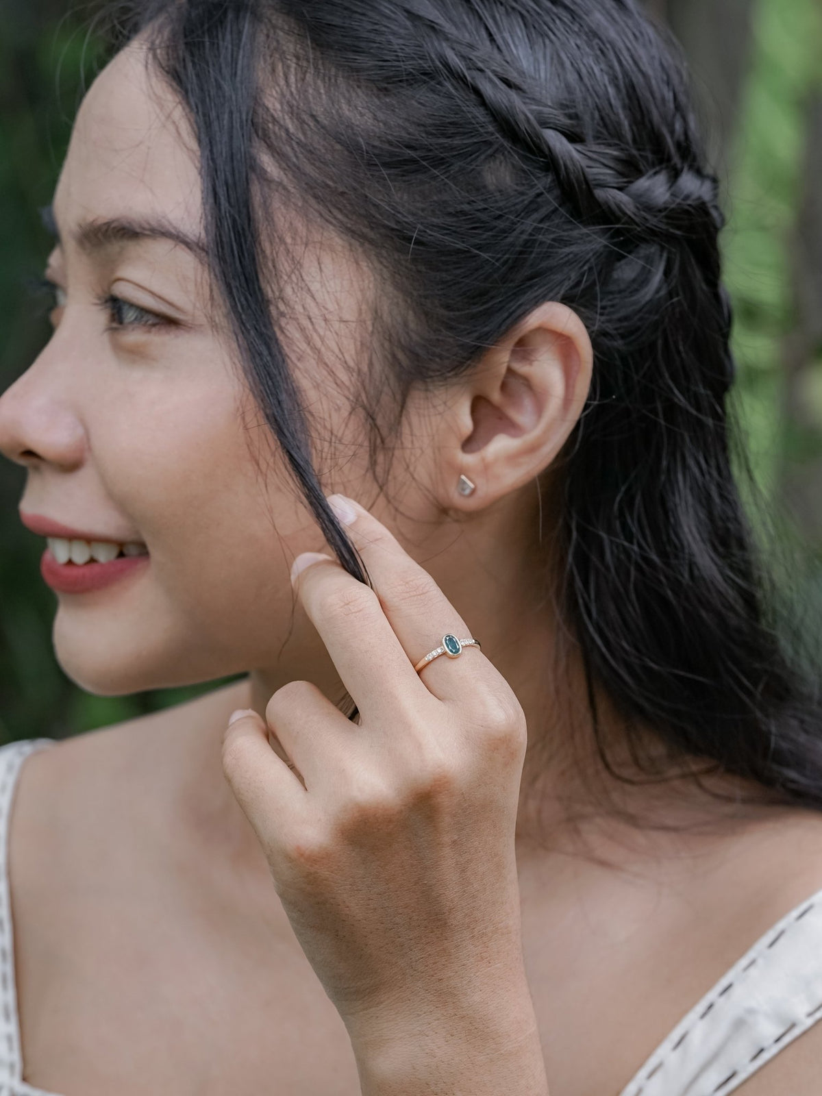 Oval Blue Diamond Ring in Ethical Gold - Gardens of the Sun | Ethical Jewelry