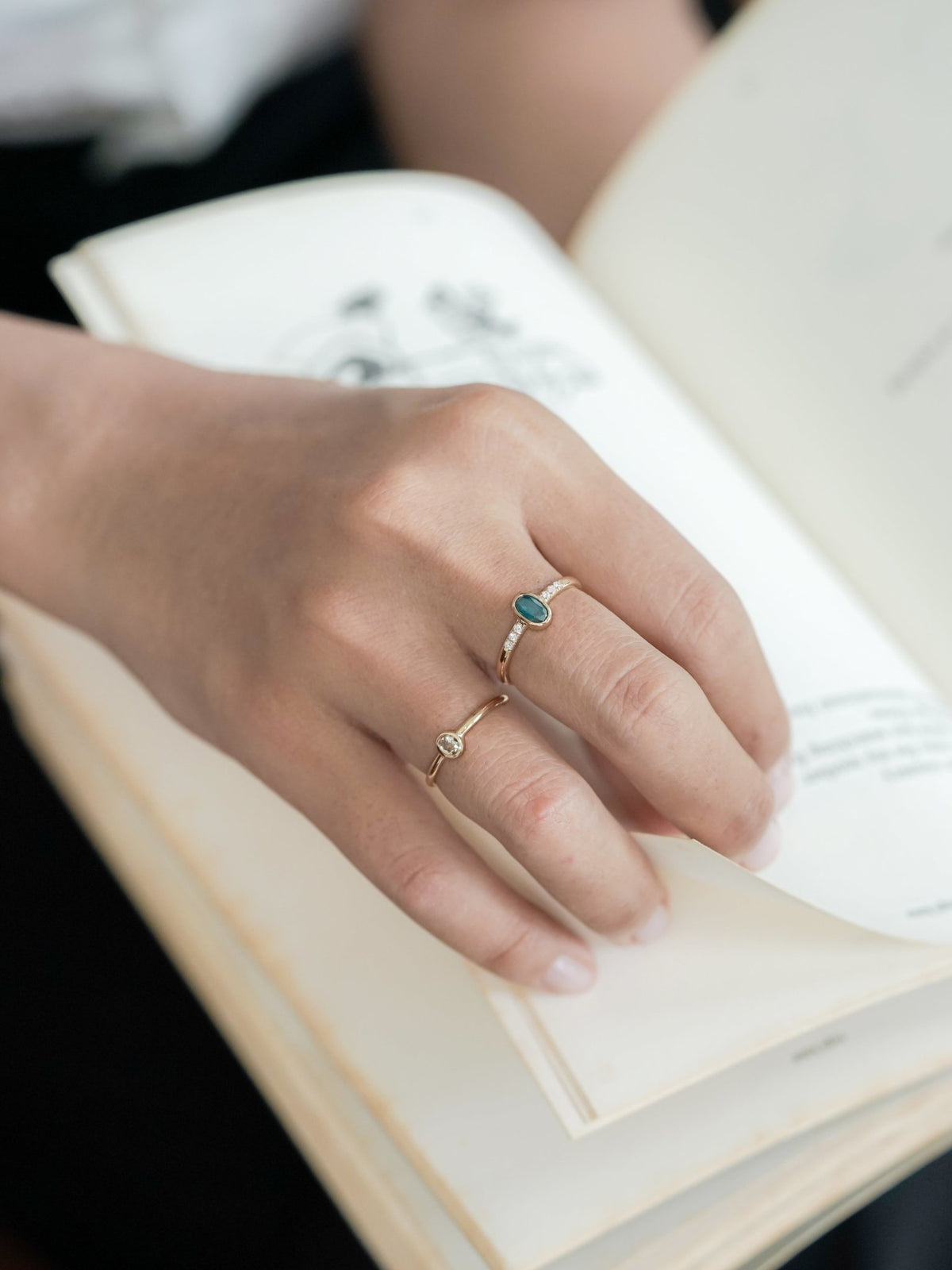 Oval Blue Diamond Ring in Ethical Gold - Gardens of the Sun | Ethical Jewelry