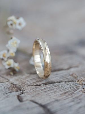 Plain and Thin Wedding Band in Yellow Gold - Gardens of the Sun | Ethical Jewelry