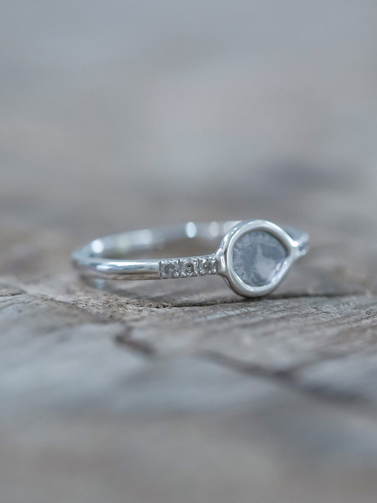 Salt and Pepper Diamond Slice Ring in White Gold - Gardens of the Sun | Ethical Jewelry
