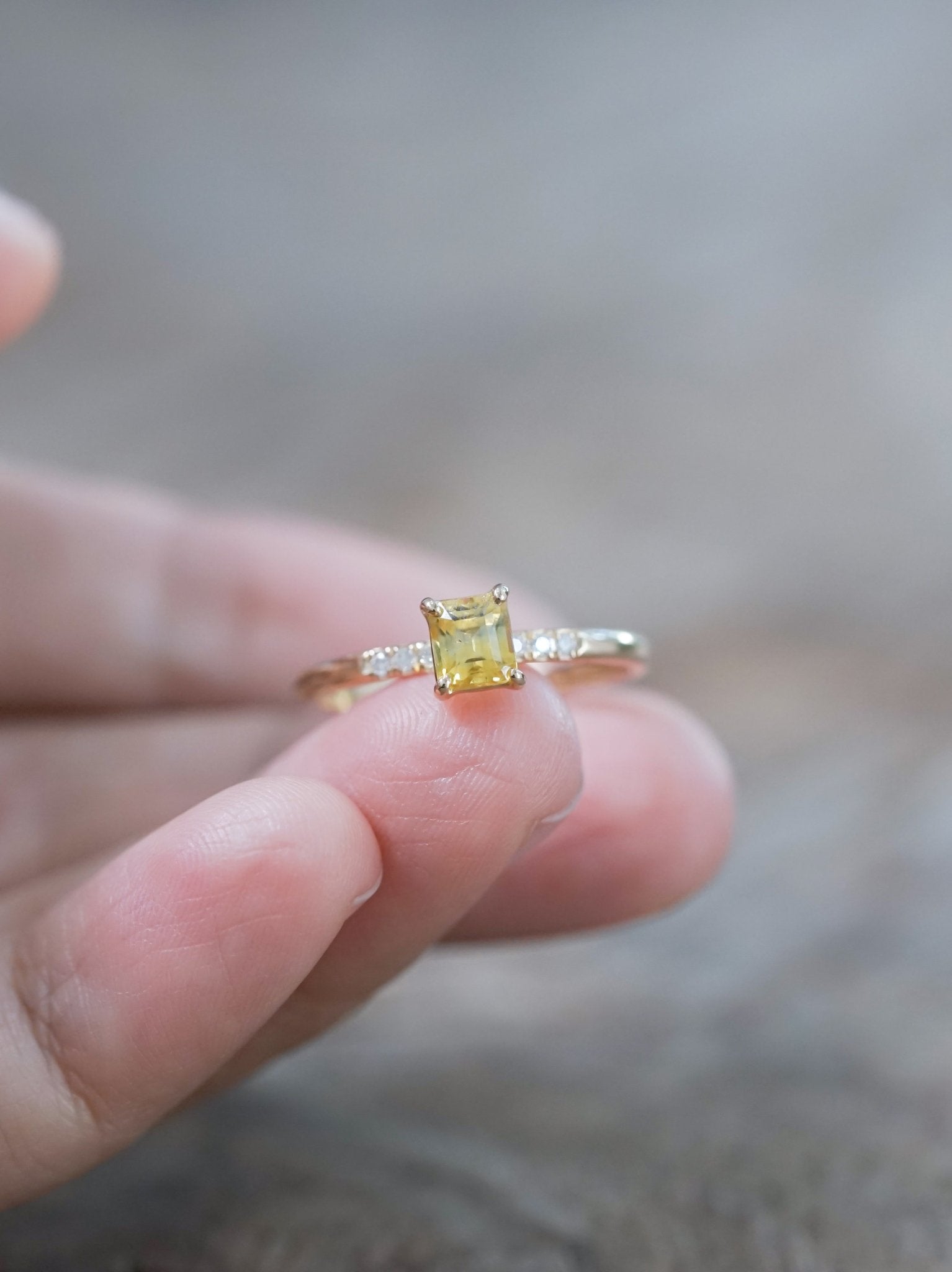 Buy Yellow Sapphire Gold Rings Online - Gold Ring Collections | Jos Alukkas  Online